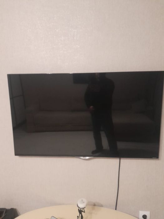 Телевизор LG Smart TV-49UB830V, диагональ 49 (124см)