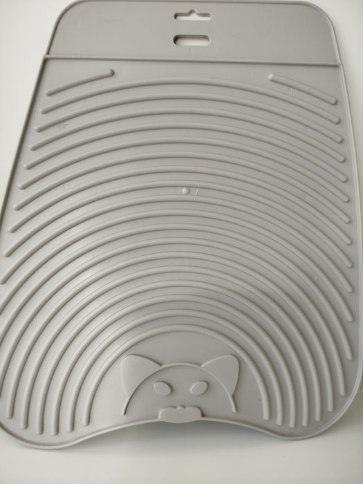 Пластиковый коврик под лоток для кошек и других животных