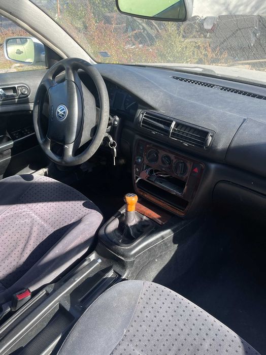 Volkswagen Passat 1.6 бензин на части