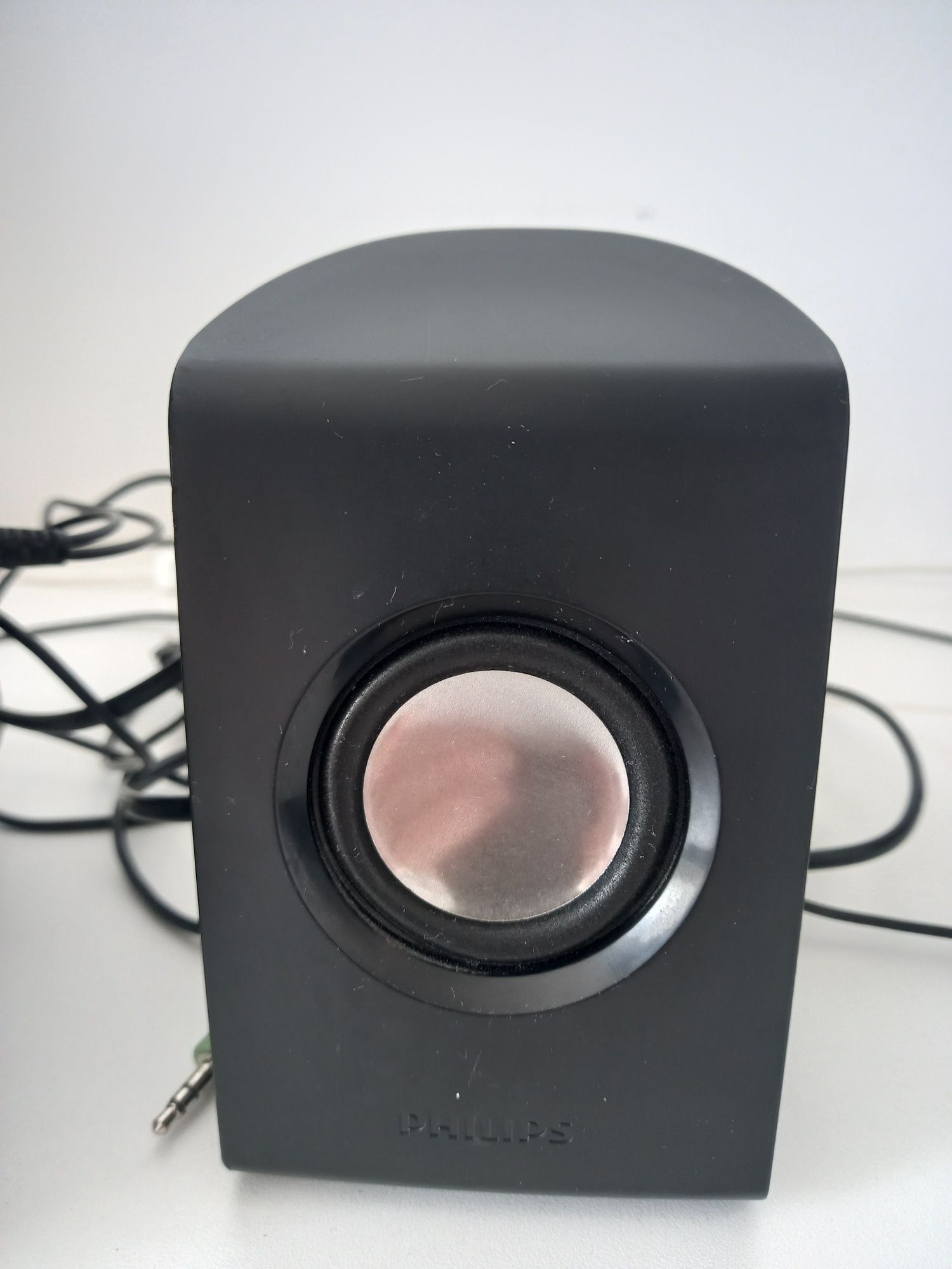 Колонки Philips SPA1330/12 2.1 (сабвуфер + 2 сателлита)