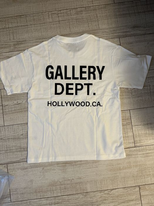 Tricou Gallery Dept