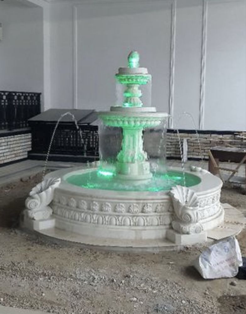 Fontan Фонтан luboy razmer bor