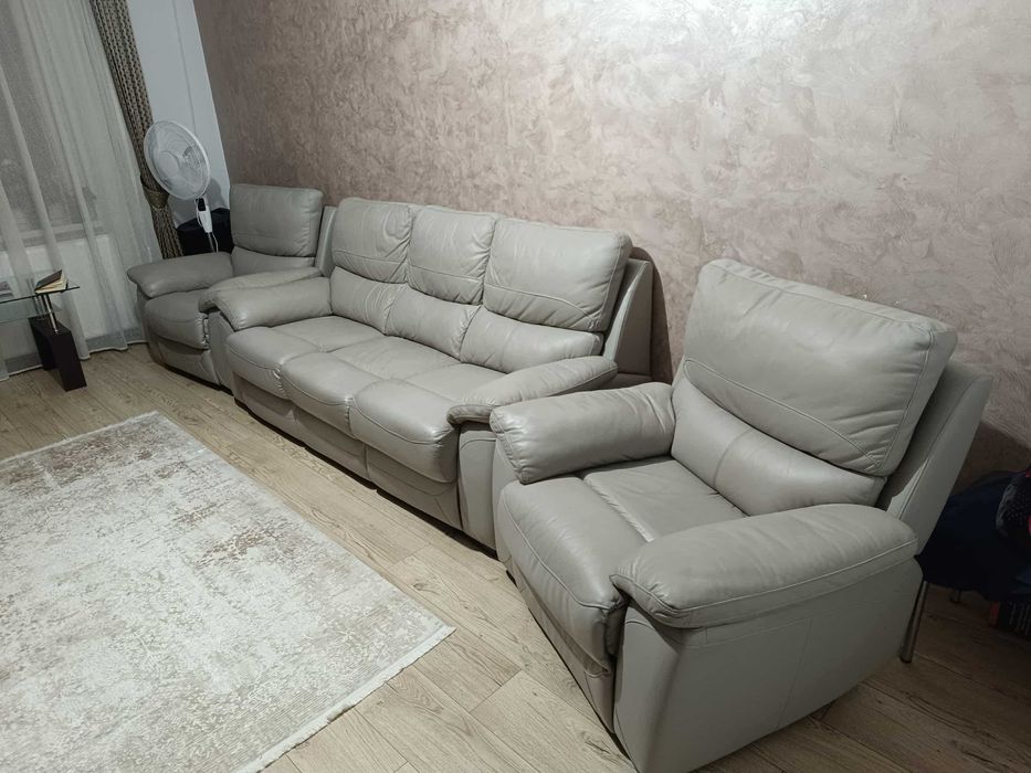 Canapea extensibila 3 locuri cu 2 fotolii cu recliner, piele naturala