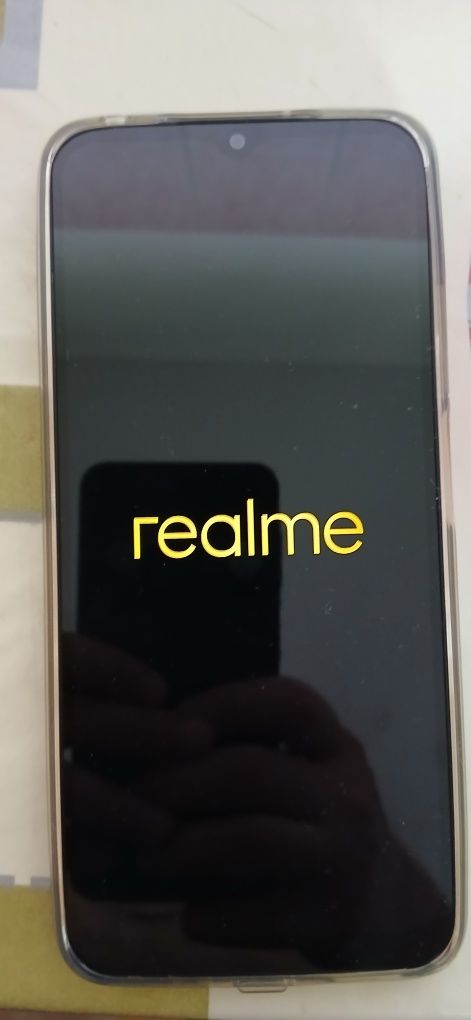 Продам смартфон Realme C30s