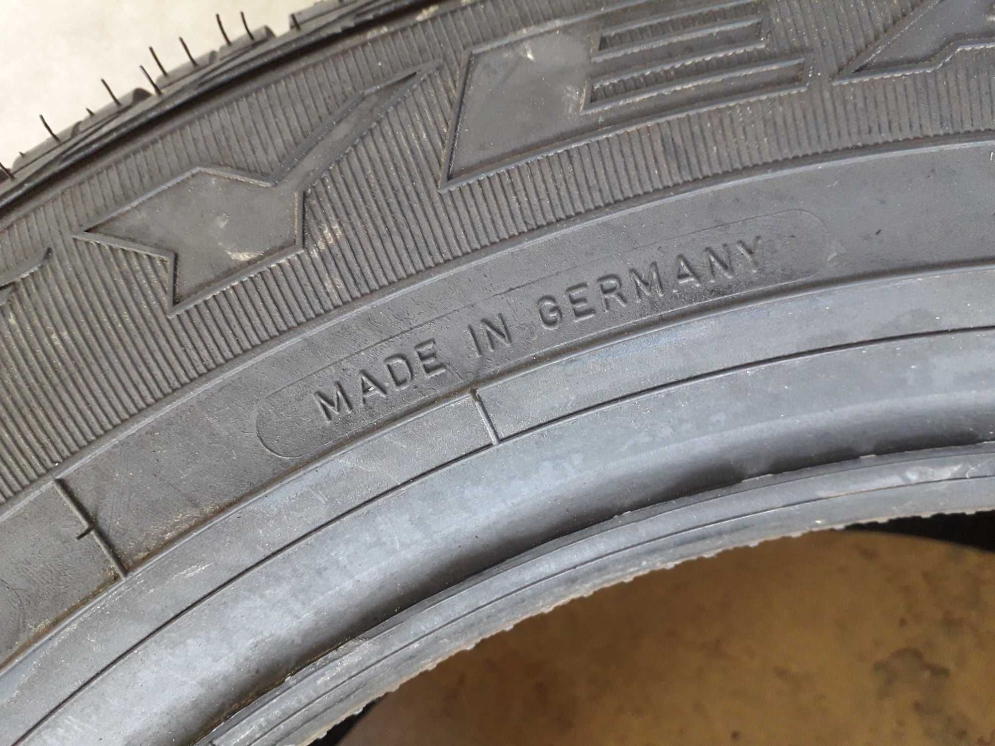 2 Нови летни гуми R17 225/55 GoodYear Excellence * 97W made in Germany