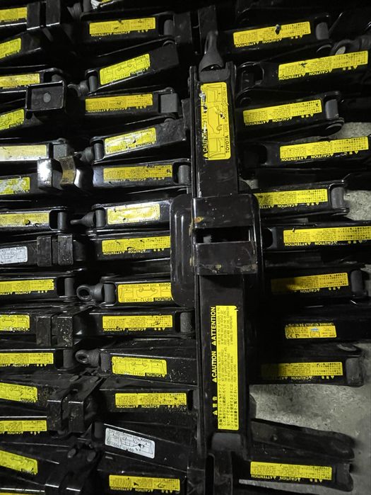 Домкраты автомобильные