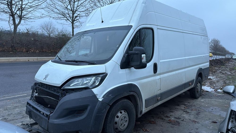Vand Peugeot boxer avariat