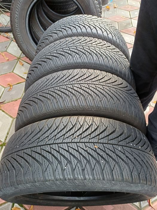 Vând 4 anvelope de iarna 195 55 r16 FULDA  foarte bune