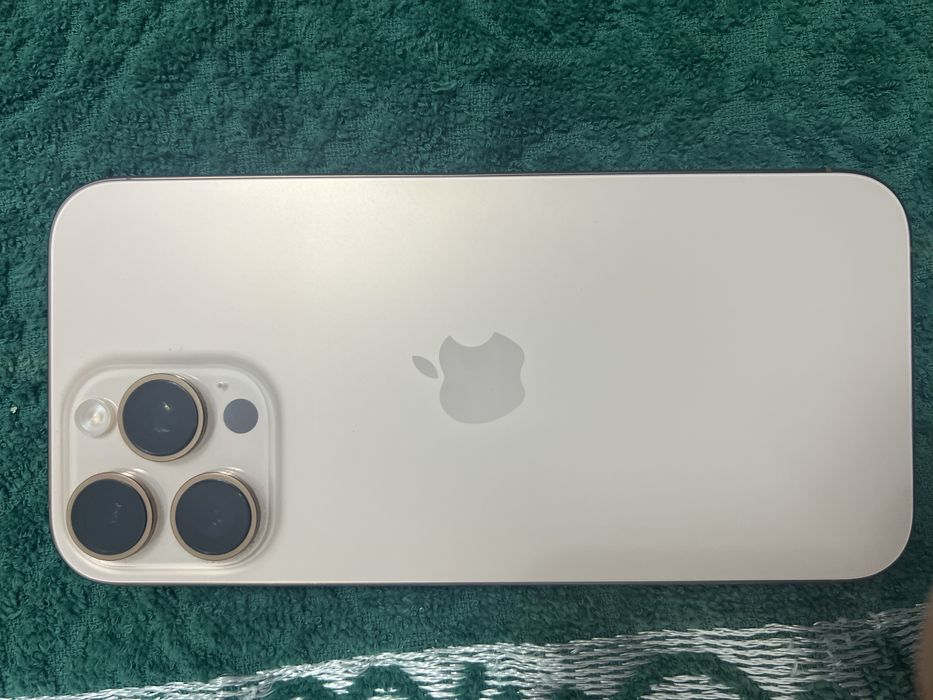 iPhone 16 Pro Max 256 gb desert