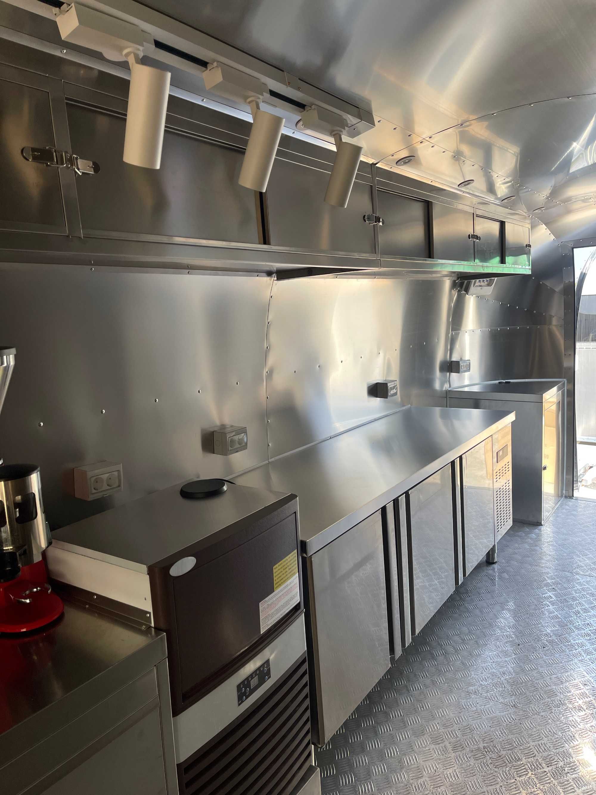 Каравана за бързо хранене- ремарке food truck