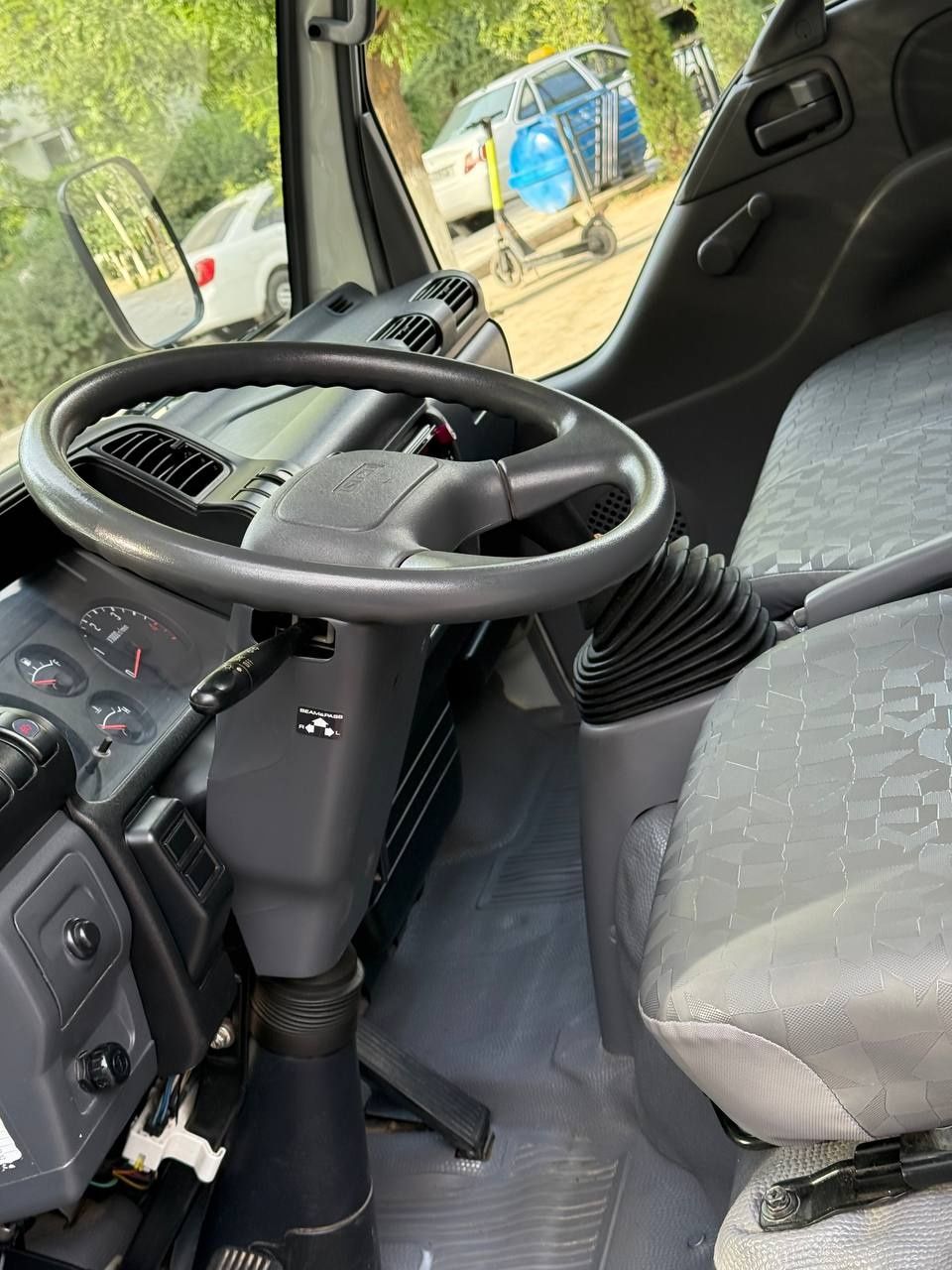 Isuzu 2.5 tonnalik