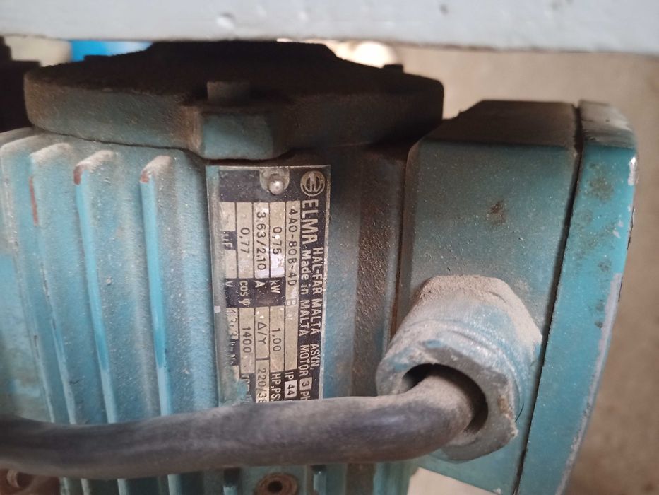 Настолна бормашина