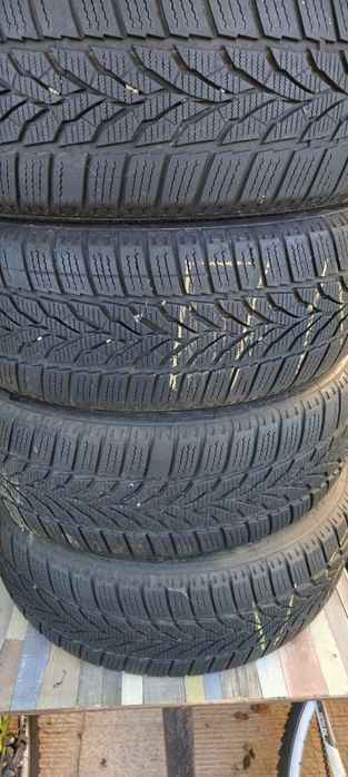Гуми зимни 205/60/16