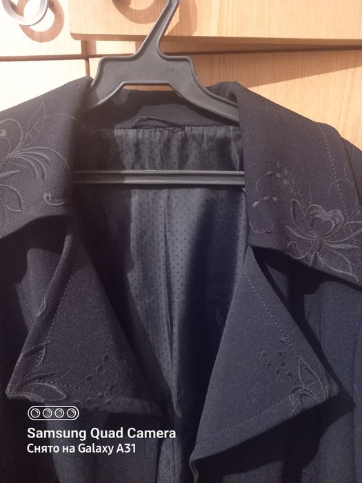 Продам срочно пальто весна-осень