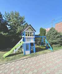 Детский игровой комплекс. Детская площадка .Деревянный домик