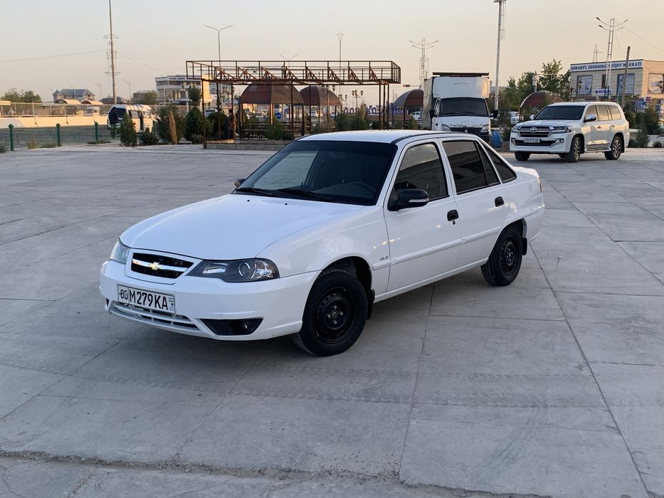 Nexia 2 sotiladi.