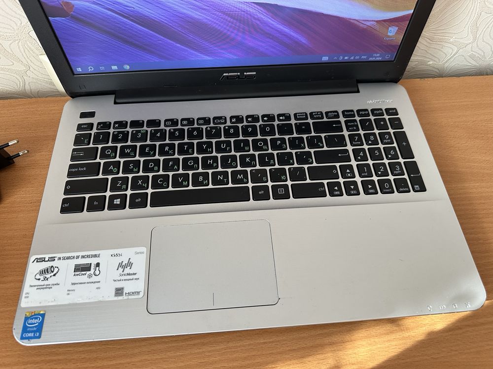 Ноутбук ASUS Core i3/8GB/SSD 256GB