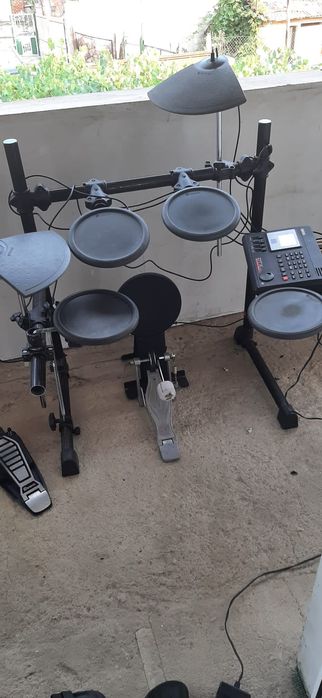 Yamaha DTX електронни Барабани