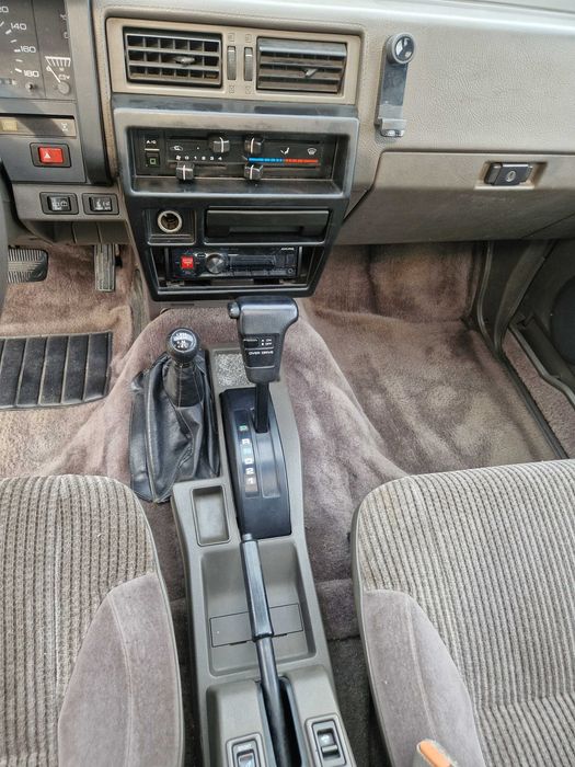 Nissan Terrano 3.0E 1991 automat,clima,atestat vehicul istoric.