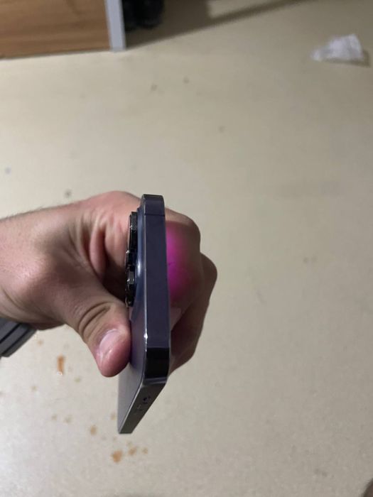 Iphone 14 pro purple