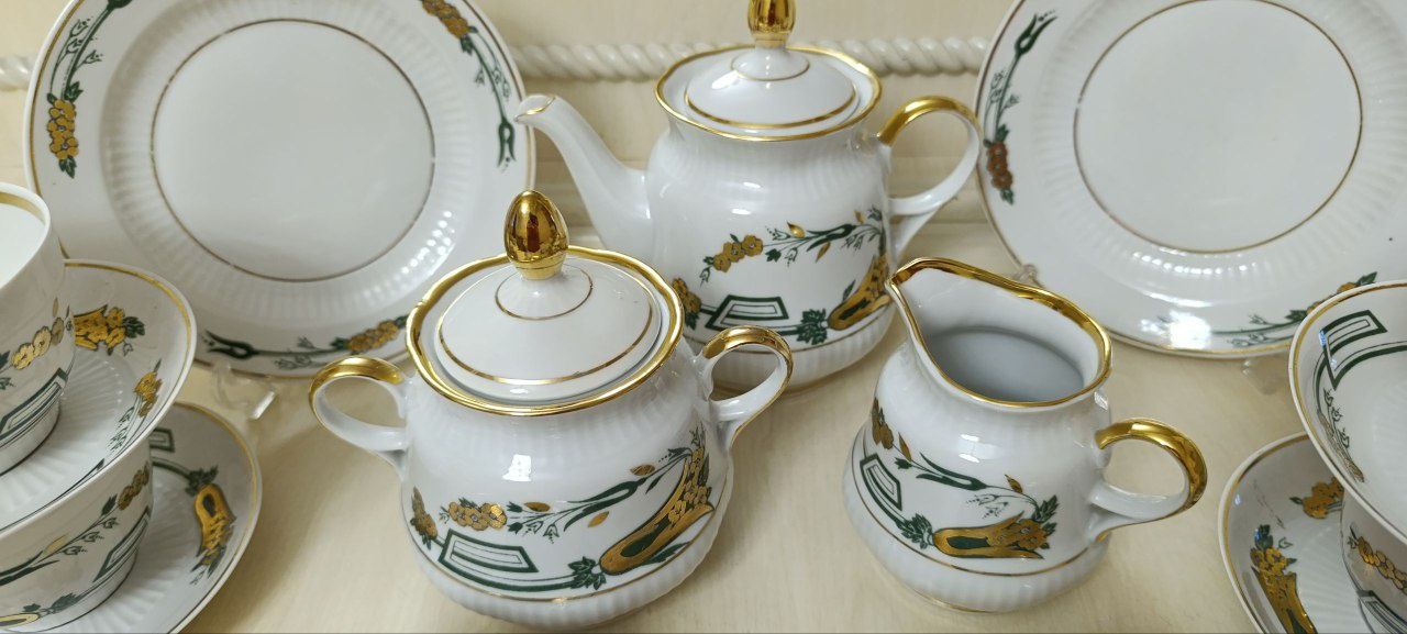 Продам сервиз чайный