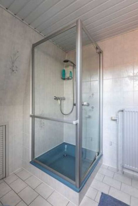 Дава се под наем Двустаен апартамент в Пловдив, Остромила - 65 кв.м за 239.7 € - Снимка #1