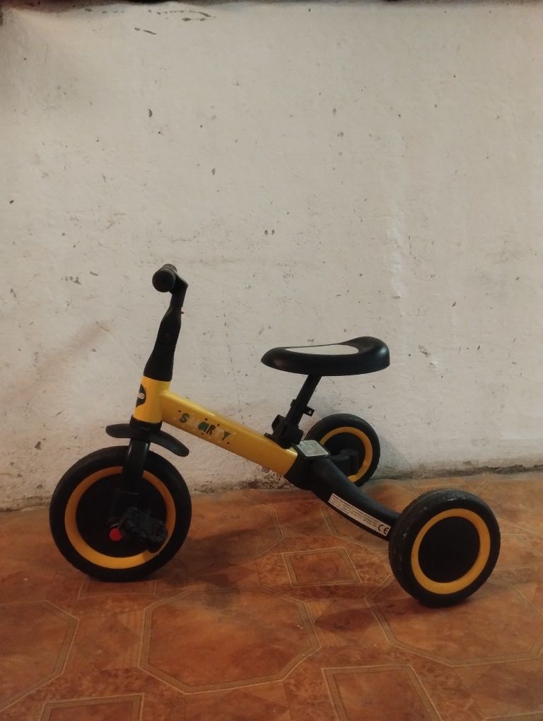 2в1 баланс колело и триколка Chipolino smarty.