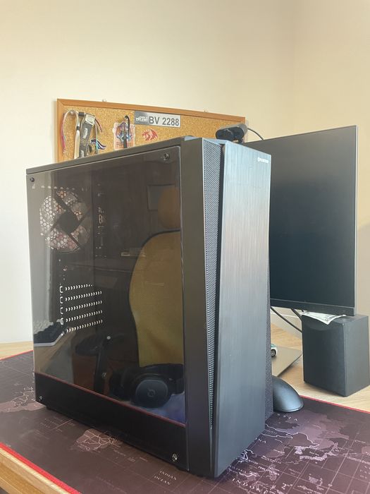 Pc: Gtx 1660 super, i5 9400f, 16gb ram