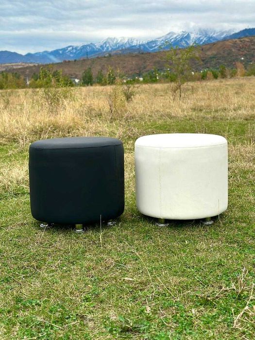 Диваны Кресла Тумбы Трибуны Столы журнальные Доски маркерные в аренду