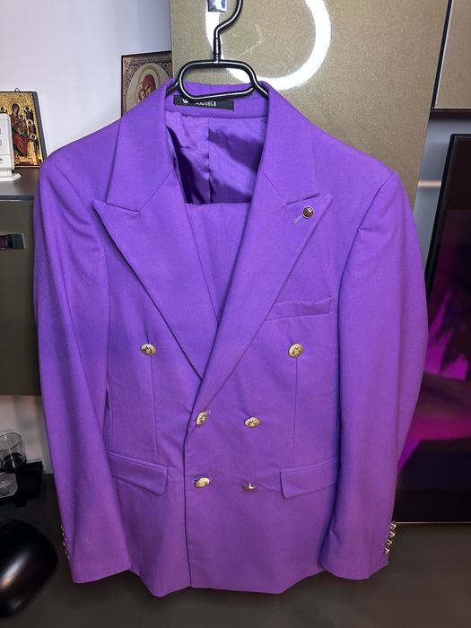 Vand costum sacou pantaloni inalitme 1,75,kg65 potrivire perfecta