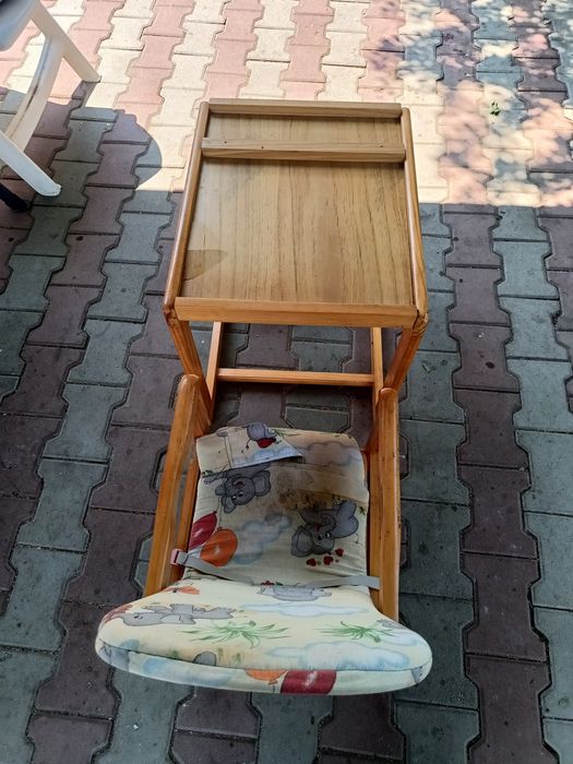 Scaun de masă bebeluși 2 în 1!