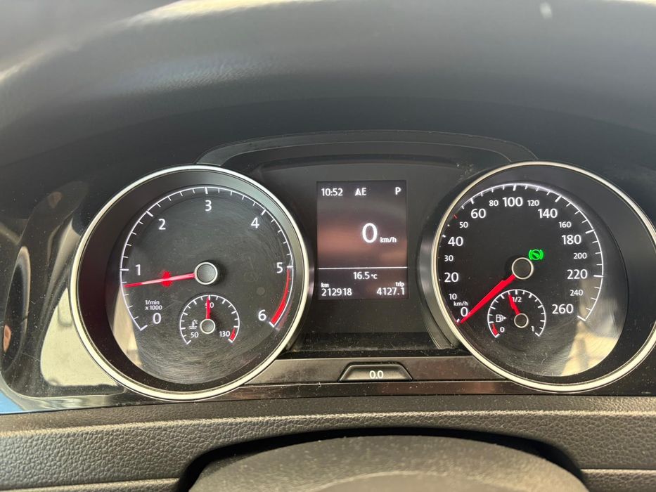 Vând Volkswagen Golf 7
