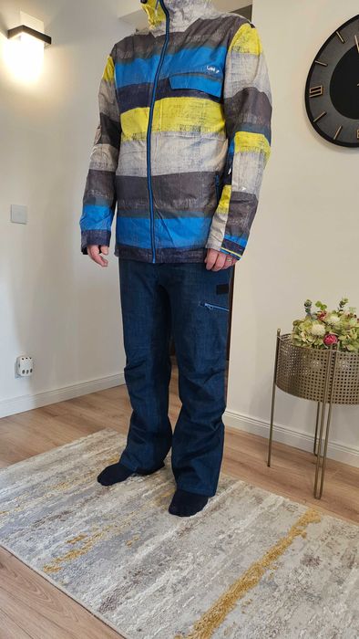 Haina si pantaloni snowboard