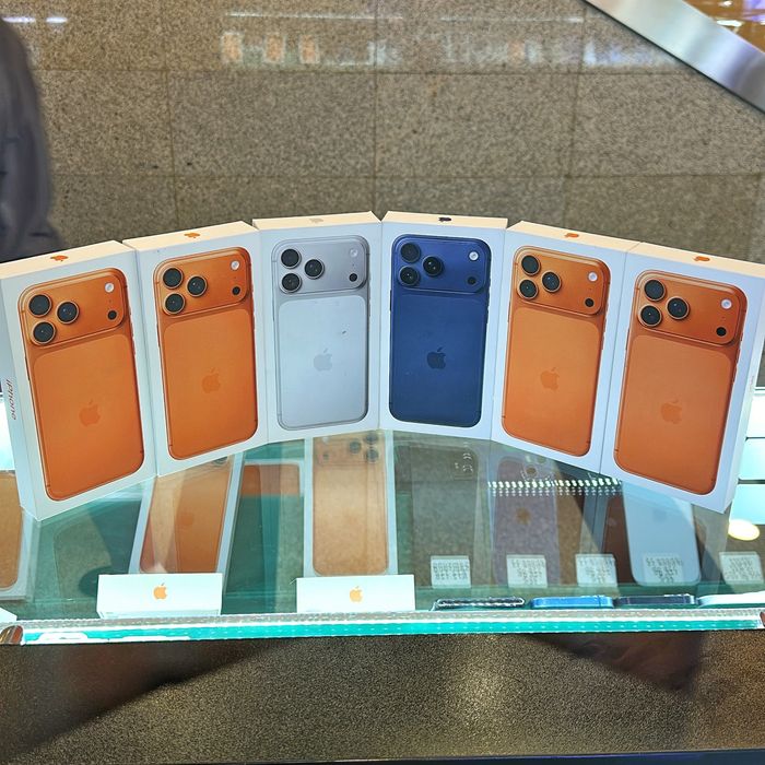 Новые Айфоны с гарантий