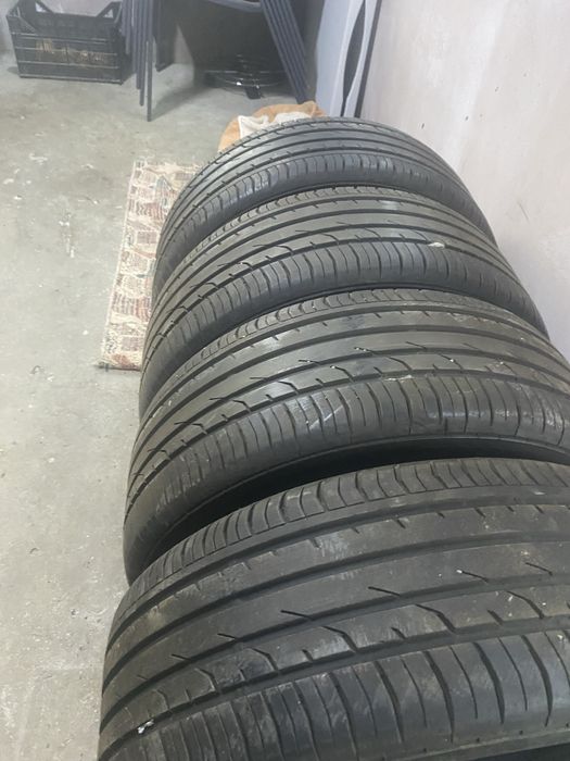 Vand 4 cauciucuri continental 195/50/16