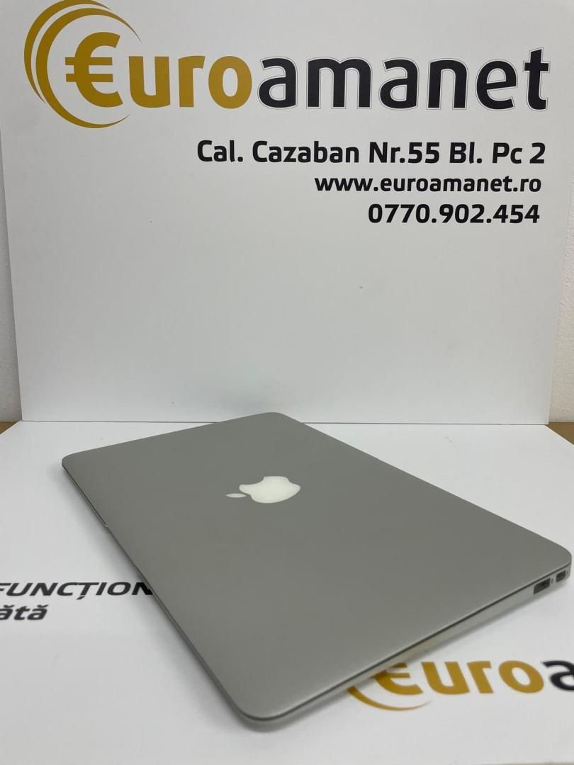 Apple MacBook Air A1370 (Mid-2011) 11.6" - Intel Core i5 1.6 GHz, -I-