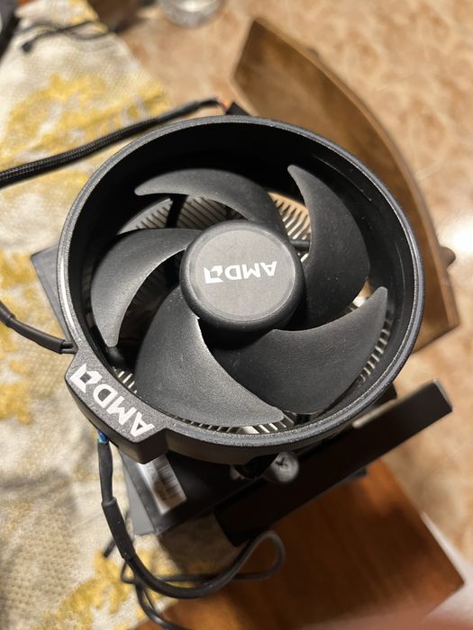 Оригинално AMD охлаждане с кутия