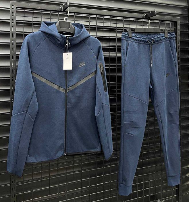 Мъжки Екипи NikeTech