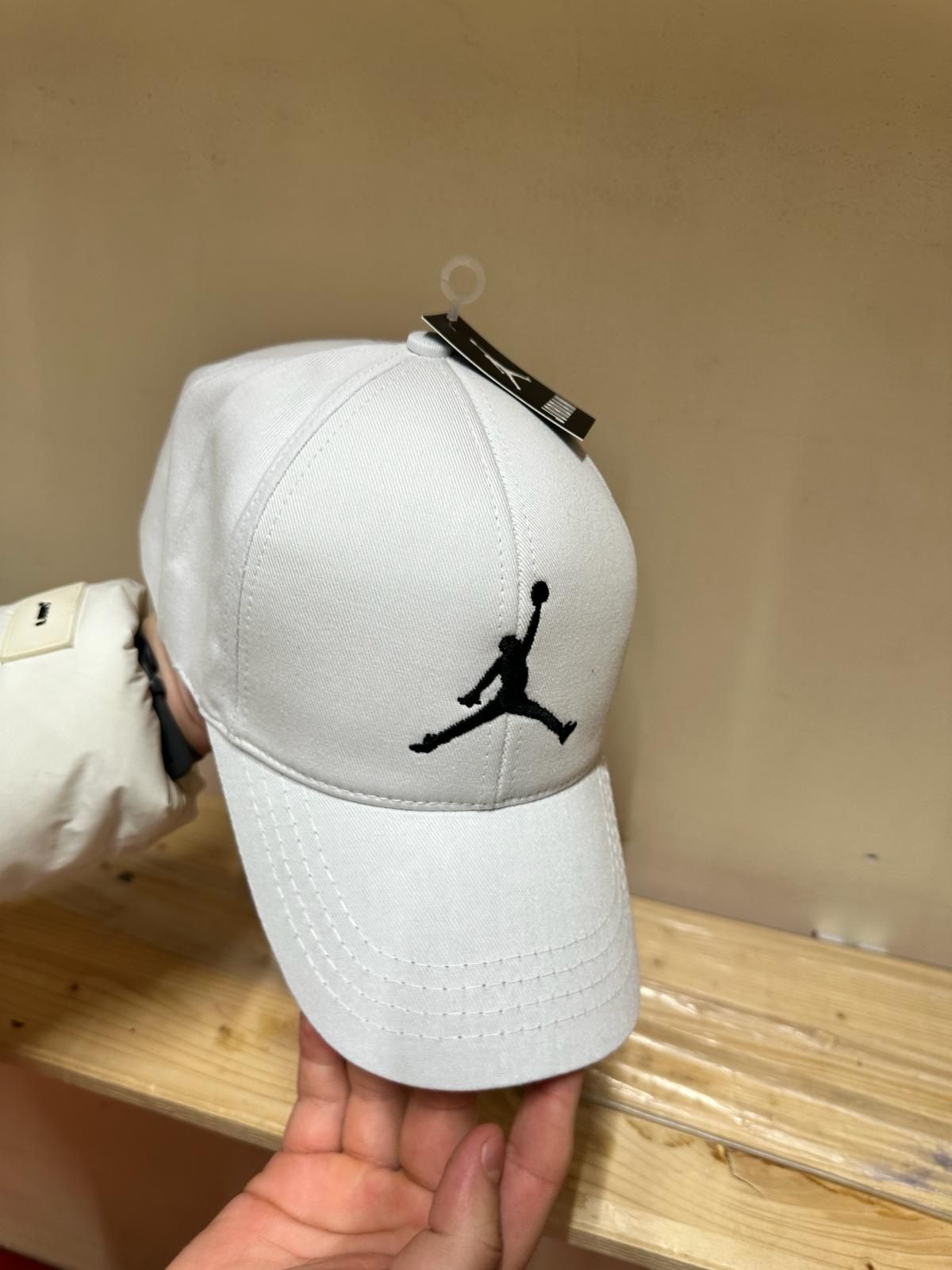 Super oferta ‼️ Șapcă Jordan la DOAR 45 LEI