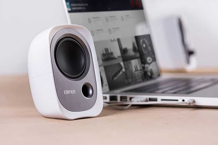 Edifier R12U — компактные мультимедийные колонки 2.0 Есть доставка