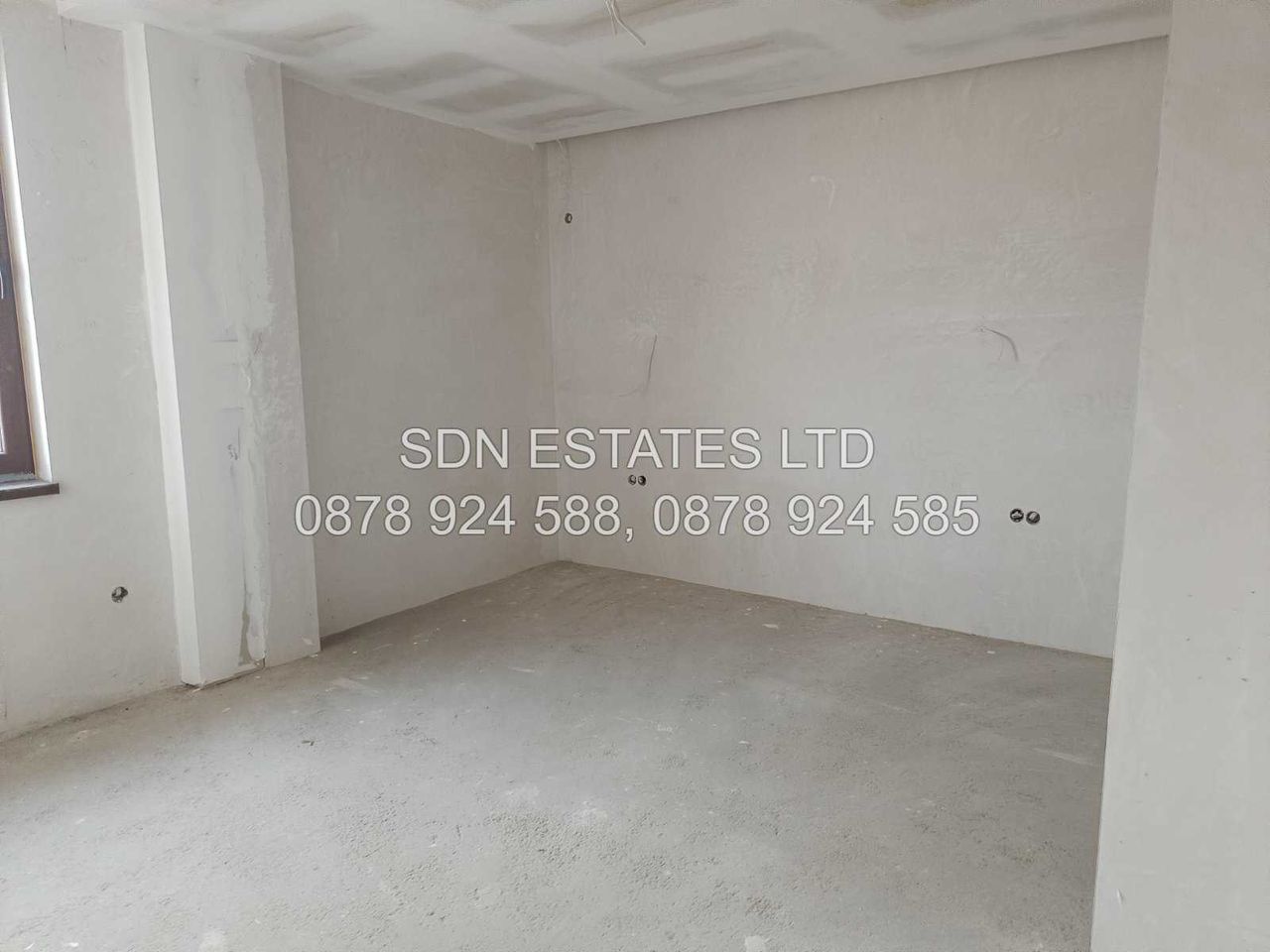 Продава се Четиристаен апартамент в Казанлък - 250 кв.м за 1040 €/кв.м - Снимка #6