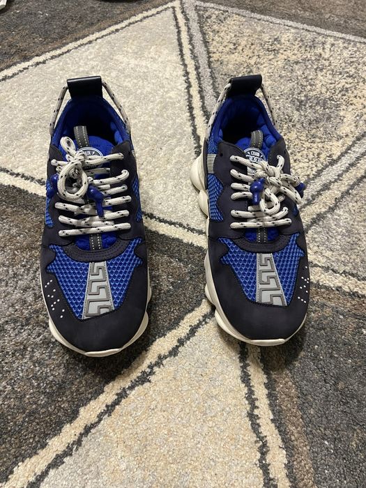 Versace chain reaction