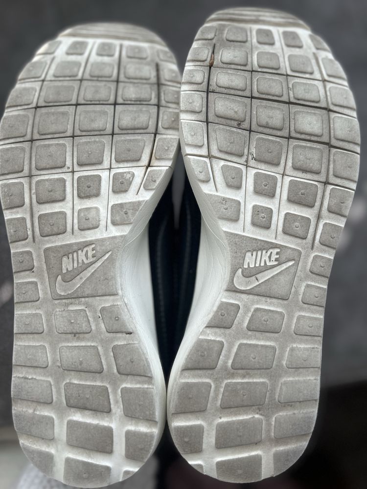 Маратонки Nike