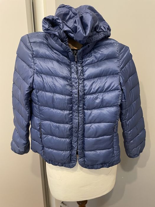 Geaca Moncler, marimea 6 ani