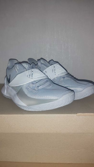Nike Kyrie Low 3 TB - Номер 38.5