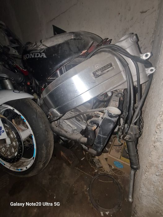 Piese motor honda cbr 919 1999