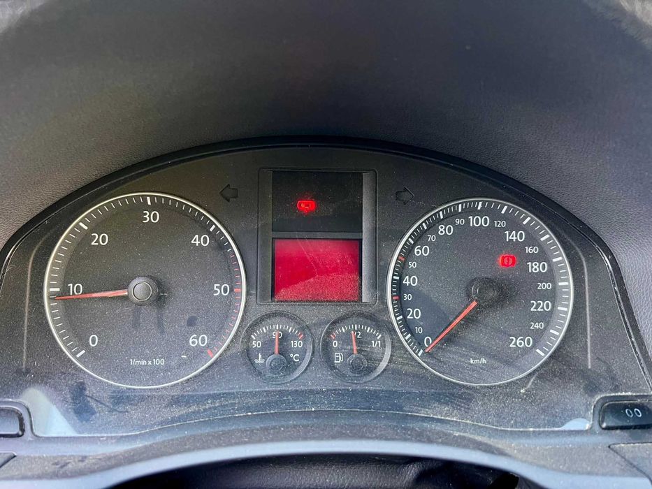 Golf 5  1.9 - 105 к.с