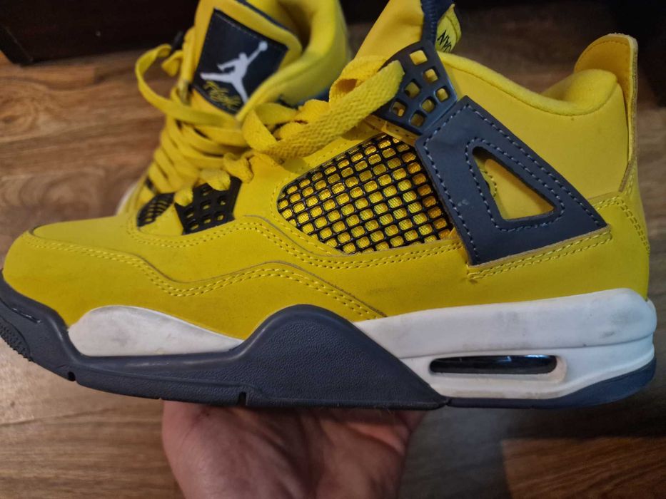 Jordan 4 Yellow – номер 41