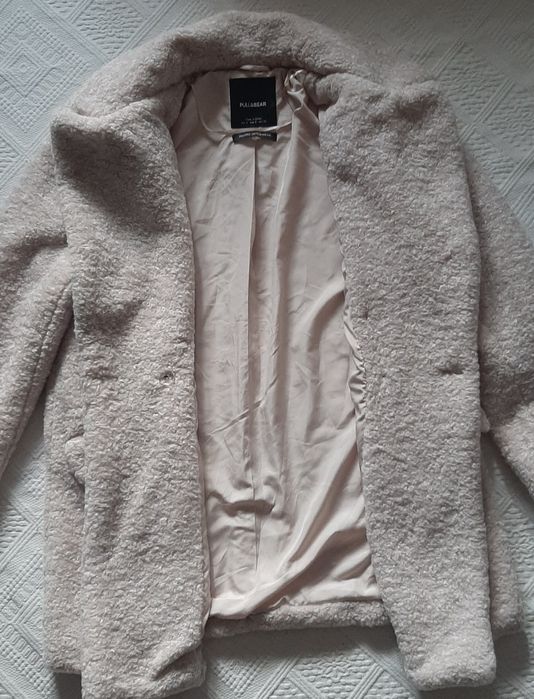 Haina Pull&Bear, marimea S, purtata o data  impecabila