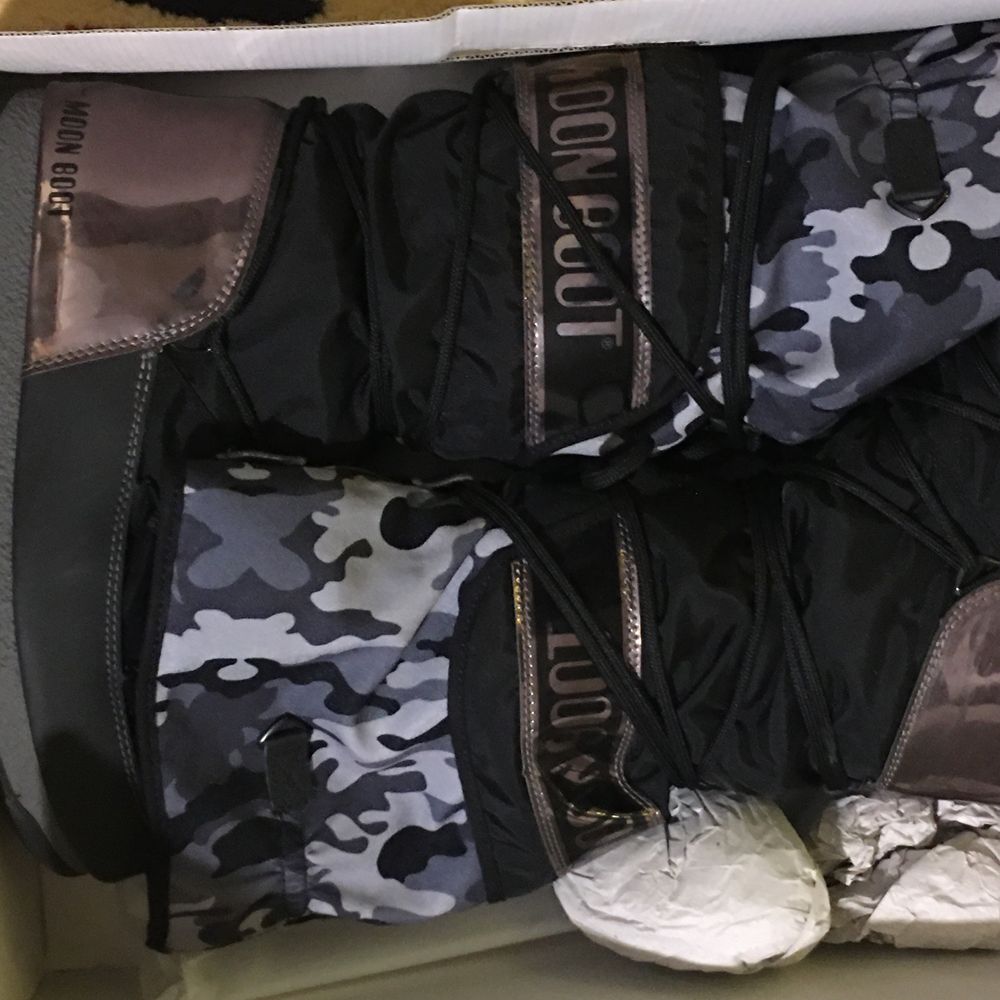 Moon Boot чисто нови